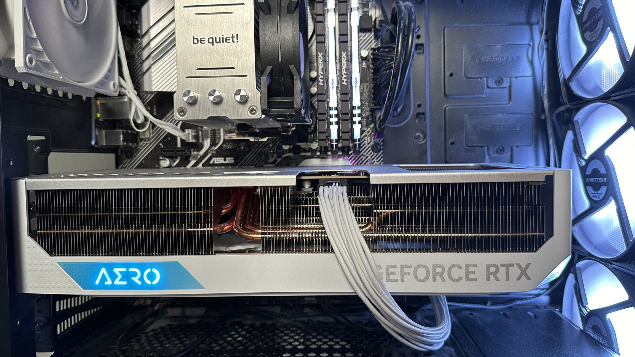 REVIEW NVIDIA GeForce RTX 4080 SUPER - Super pentru work & play