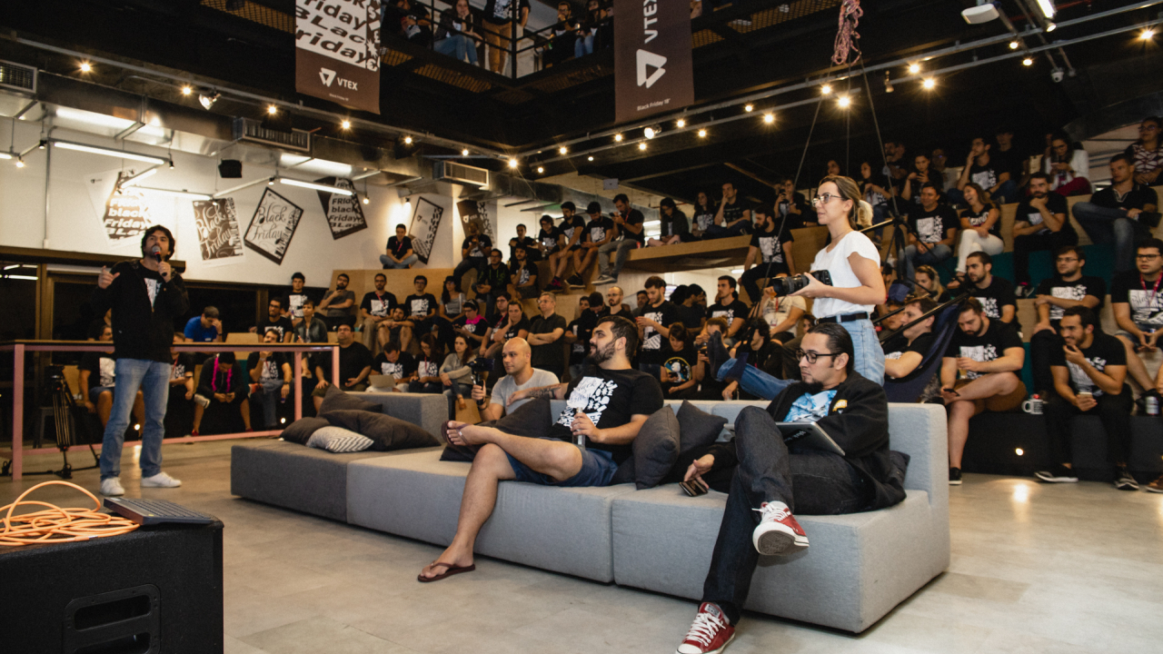 VTEX TETRIX – înscrieri deschise pentru concursul dedicat studiilor de business