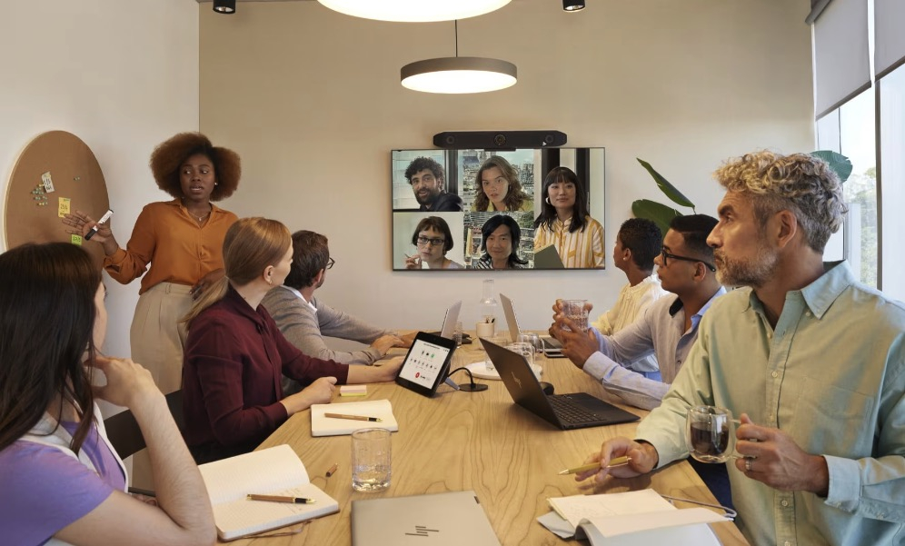 HP a lansat soluții Poly pentru videoconferințe și colaborare la distanță