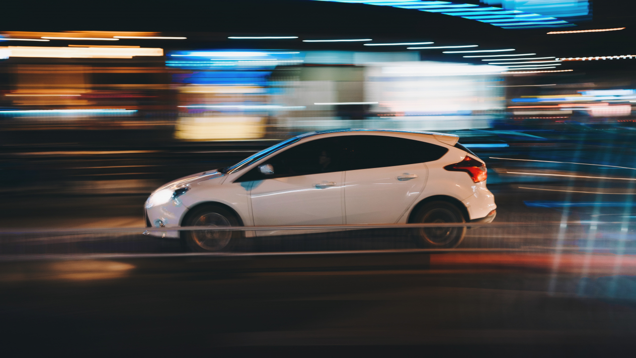 Studiu: românii vor ridesharing, dar mai mulți ar folosi taxiurile