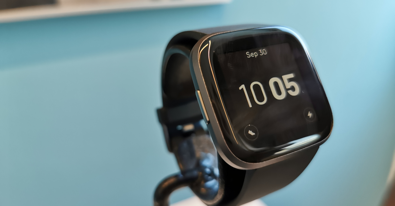 Fitbit Versa 2, lansat oficial în România: Cât costă ceasul smart