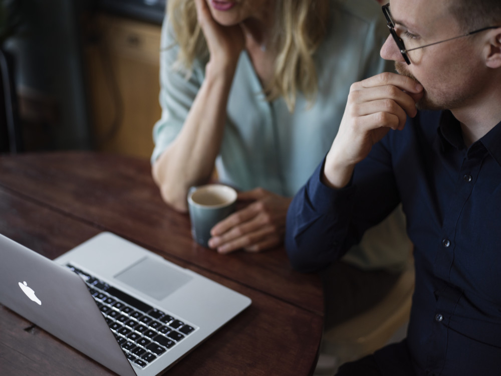 Covid-19: Peste jumătate din firmele din România se pregătesc pentru o recesiune