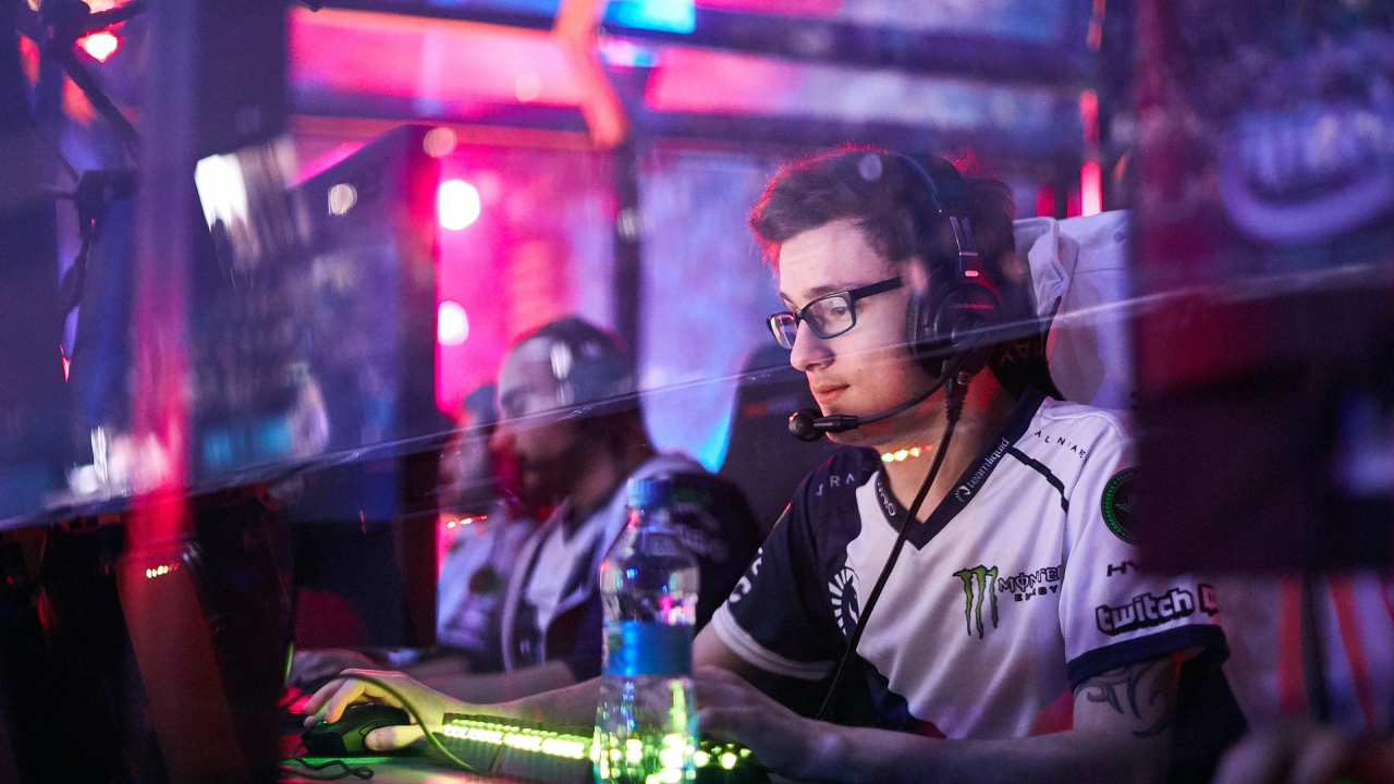 Competiție internațională de Dota 2 la București: premii de 1.000.000$