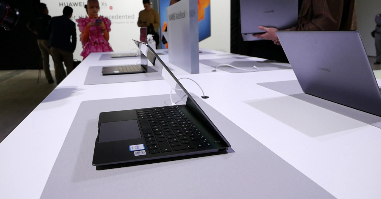 Huawei lansează noile laptop-uri MateBook D 14 și D15. Cât costă în România