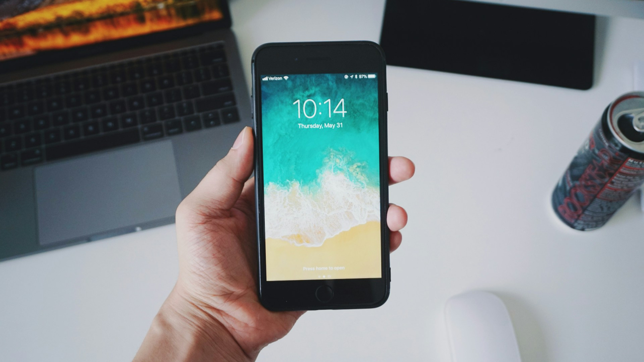 Smartphone-urile din sertar, „mină de aur” pentru industria electronicelor