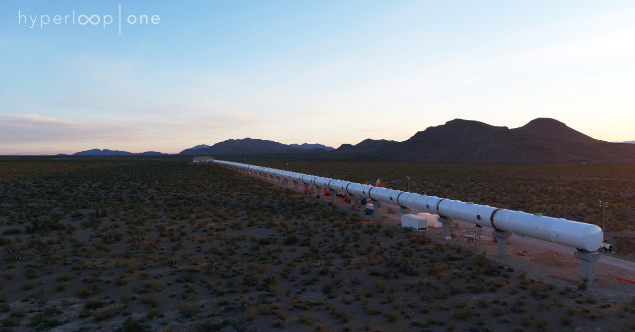 Richard Branson investește în Hyperloop One