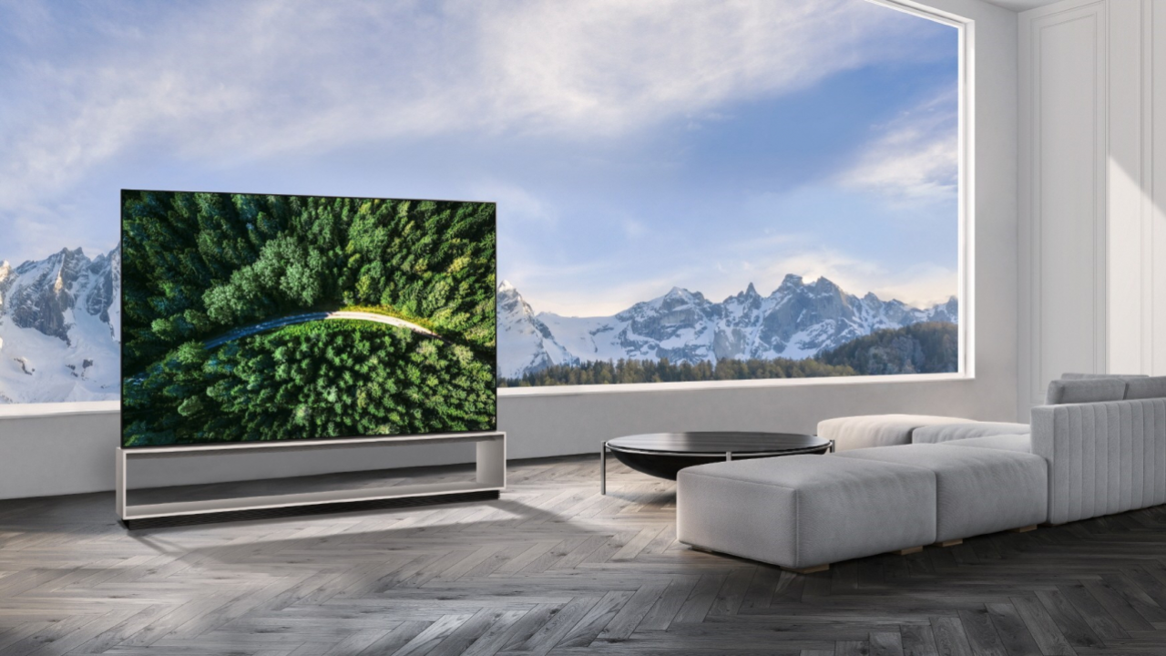 Când o să puteți cumpăra primul TV OLED 8K și cât o să coste
