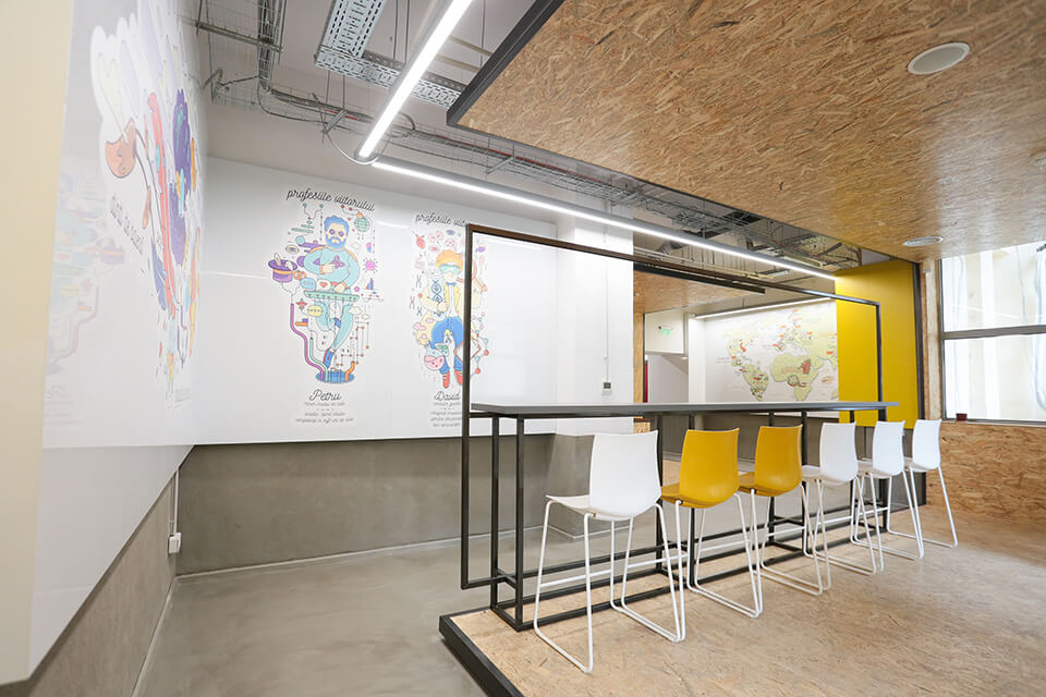 Fundația Dreptul la Educație: românii primesc educație financiară