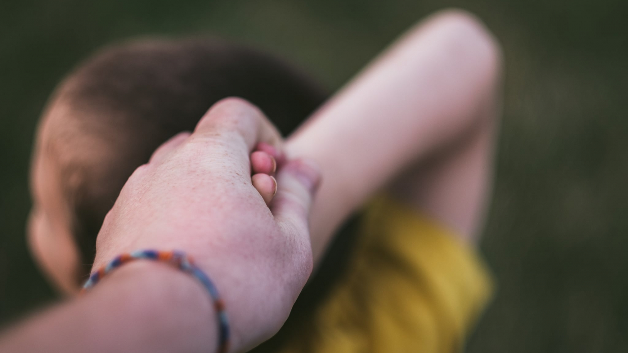 Peste 3.000 de copii conectați la tehnologie de companii prin campania Narada