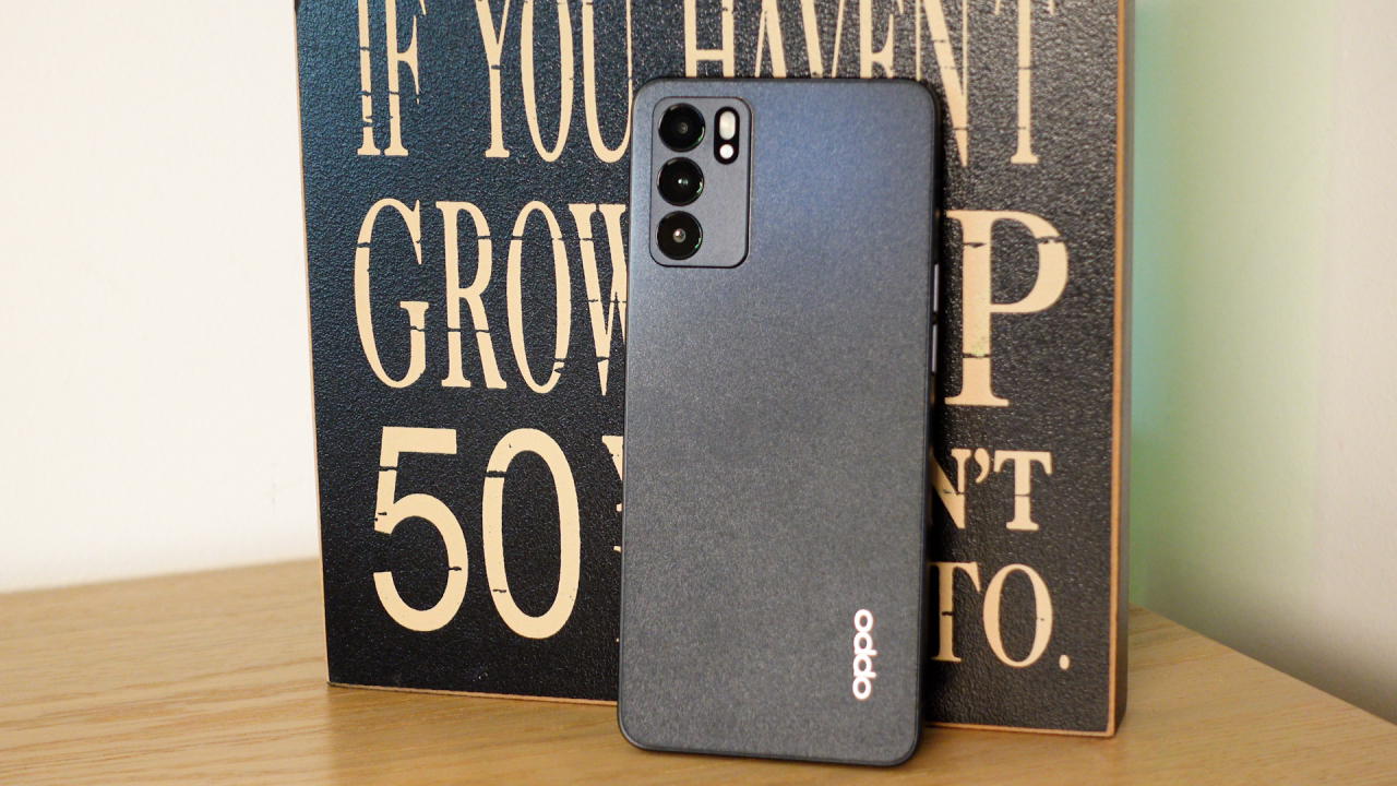 Telefoane OPPO de Black Friday 2021 în ofertele mai multor magazine și operatori