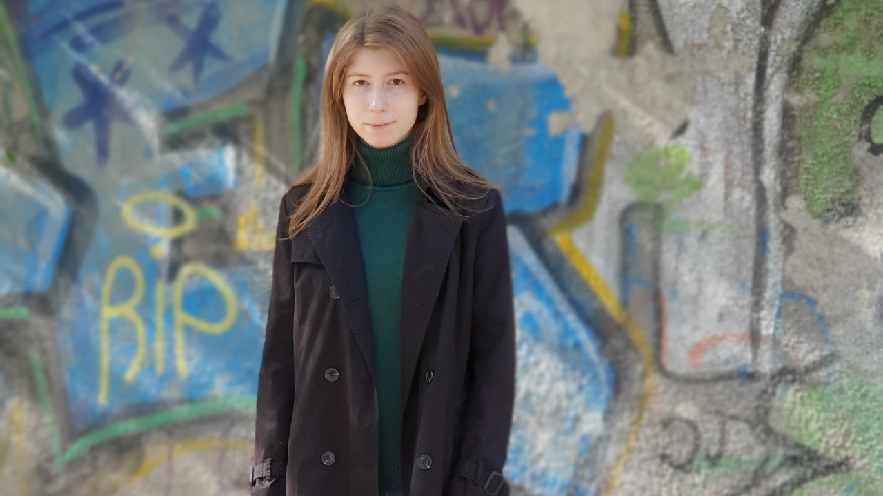 Celest.ro, cutia pe bază de abonament care-ți livrează o carte nouă lunar