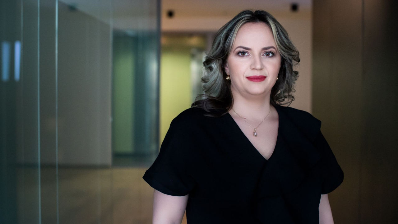 Studiu global: Munca hibrid este aici ca să rămână