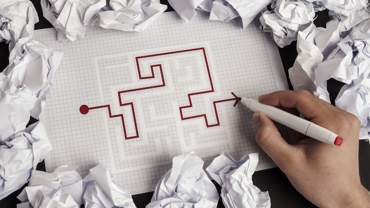 Joburi în IT, armata, sănătate: românii ar vrea să-și dea restart carierei