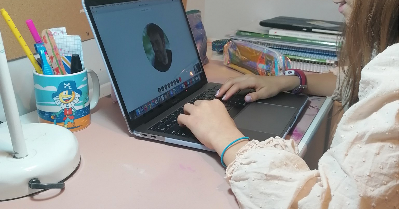 Coronavirus | Cum pot primi școlile din România videoconferințe prin Cisco Webex