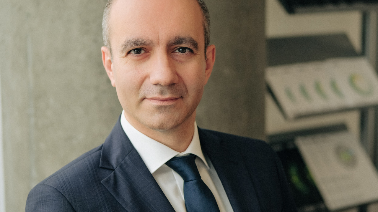 Câte companii din România investesc în training financiar pentru angajați