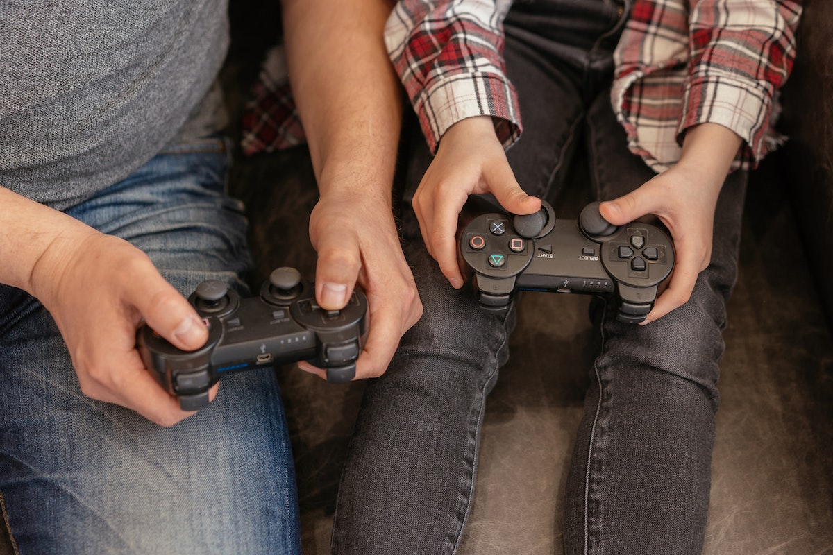 4 efecte pozitive ale jocurilor video. Motivele pentru care toată lumea ar trebui să joace jocuri cel puțin o oră pe săptămână