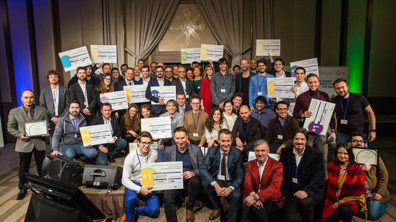 Premii în valoare de 200.000 euro pentru 40 de startup-uri în sănătate