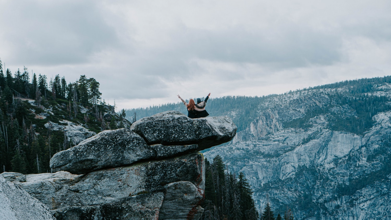 Barometru de conjunctură economică: mediul politic vs cel de afaceri