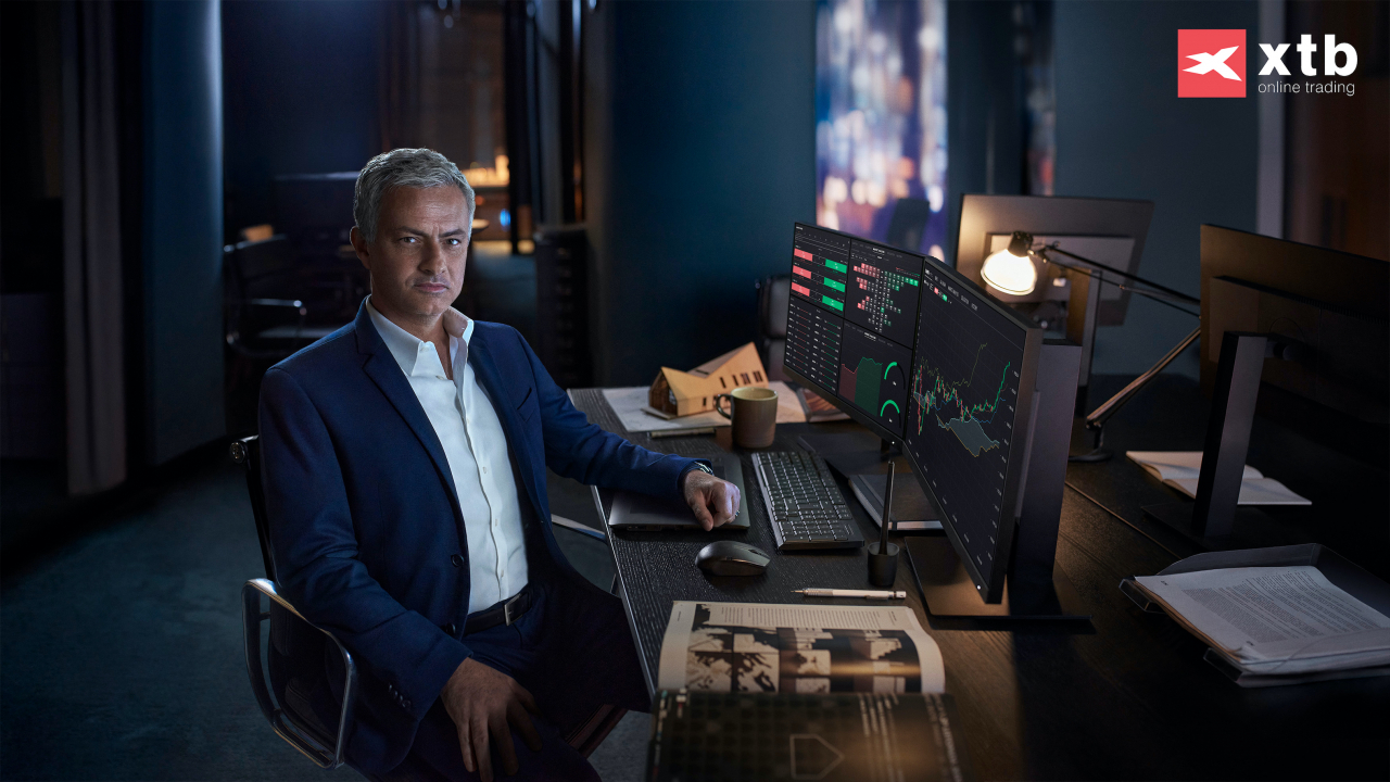 XTB are 0% comision la tranzacționarea cu acțiuni și rulaj de maxim 100.000 EUR