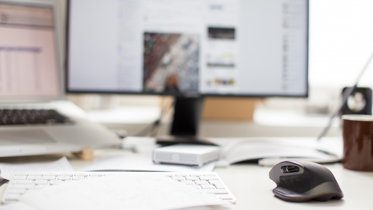 Cele mai bune persoane pe care să le urmărești pe LinkedIn