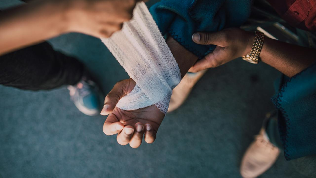 Top 14 lucruri esențiale ce nu ar trebui să lipsească din mașina ta