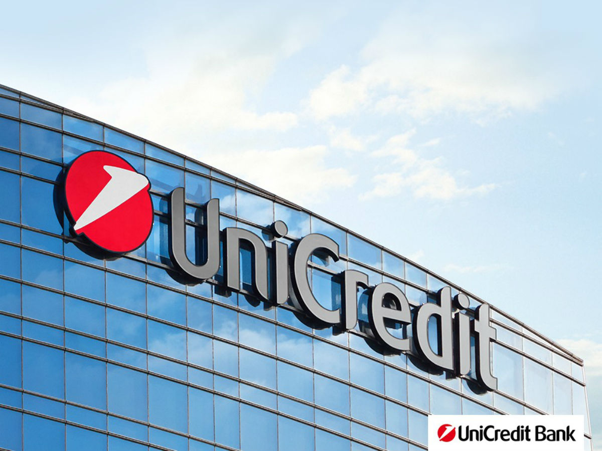 UniCredit Bank Romania își șterge contul de Facebook. Care e motivul?