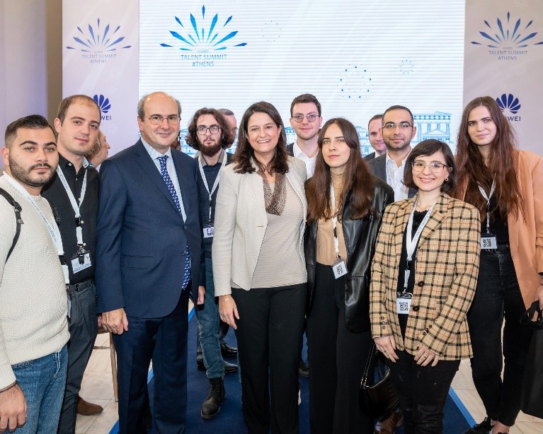 Huawei, program pentru recrutarea a 100 de stagiari din universitățile europene