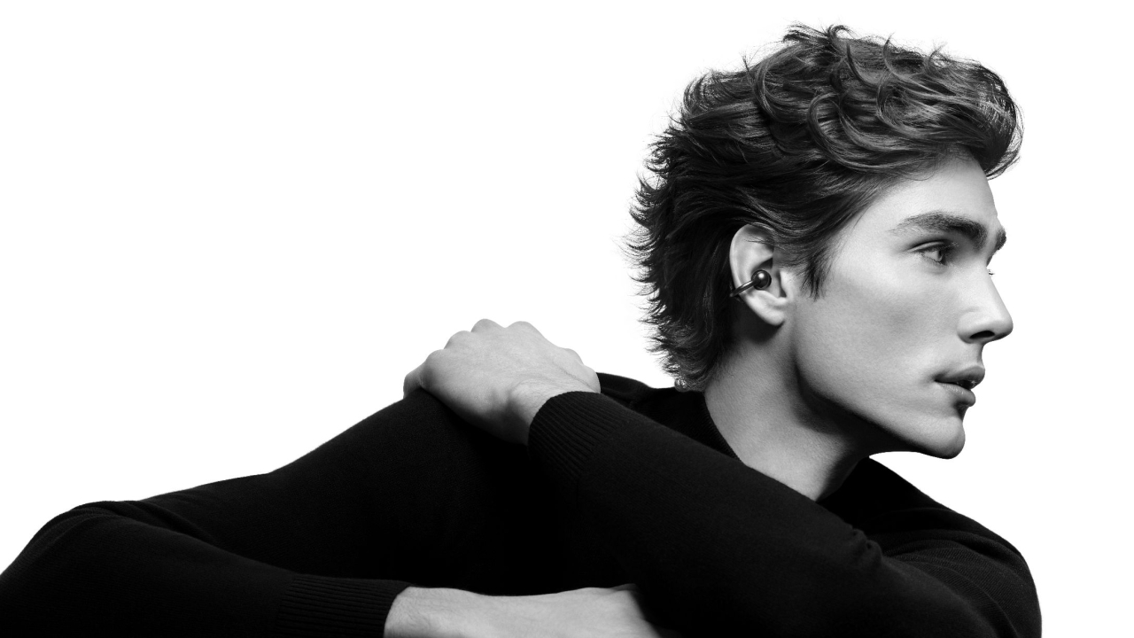 Huawei lansează căștile FreeClip cu un design de tip open-ear în premieră