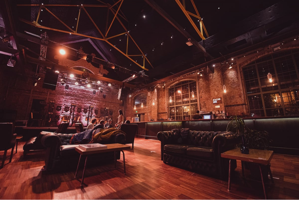 Expirat din București se transformă temporar în destinație pe AirBnB