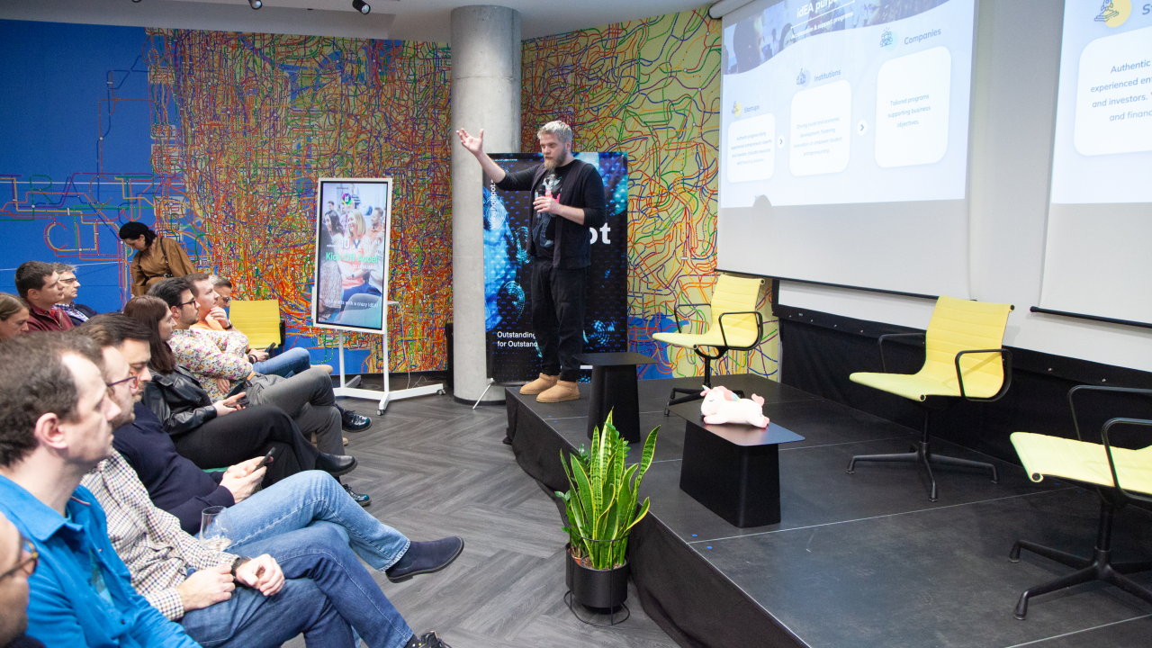 DemoDay Venture Accel #10 - pitch-uri în fața fondurilor locale și externe