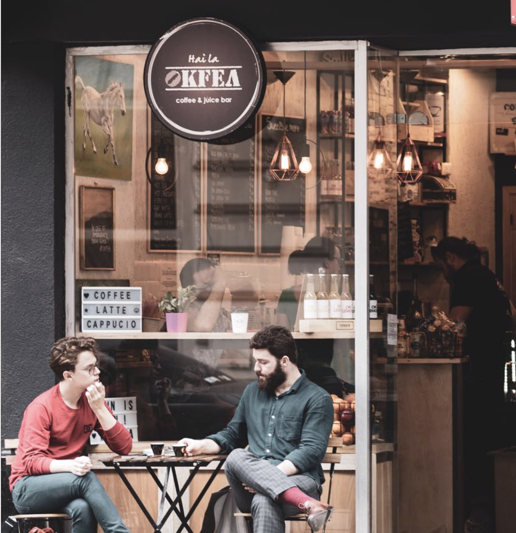 Okfea: cafea premium la prețuri de to go. Posibilitate de franciză