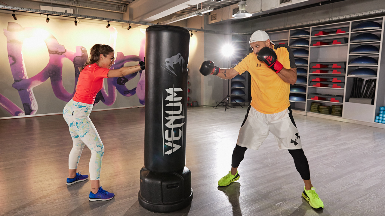 7 clase de group fitness și beneficiile lor extraordinare pentru sănătatea ta