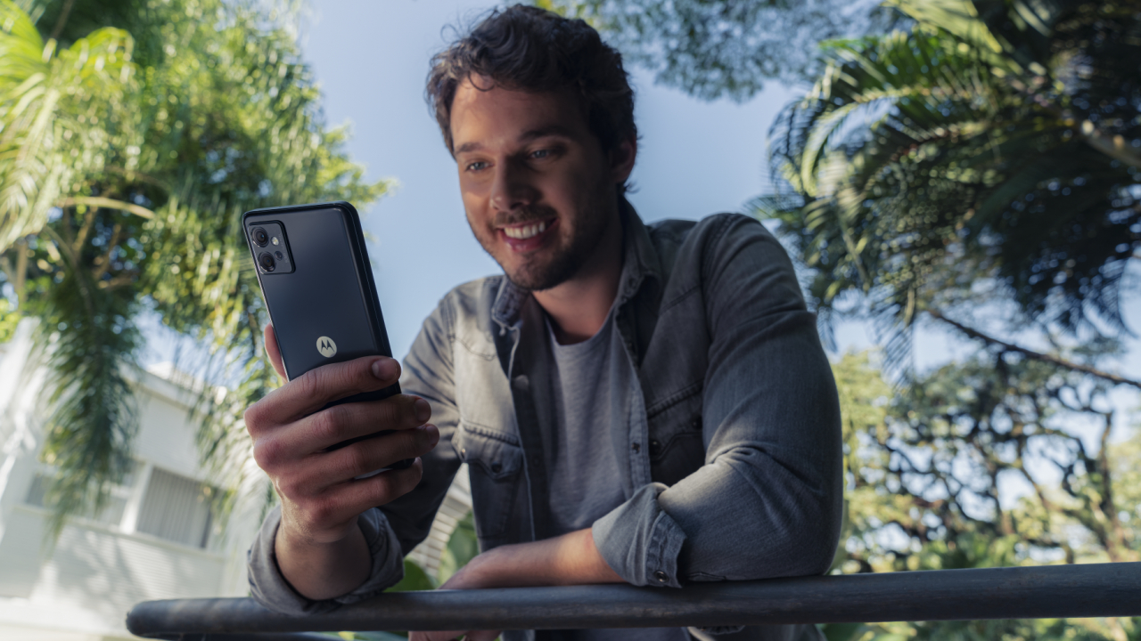 Motorola lansează în România noul moto g32: cinema la o atingere de ecran