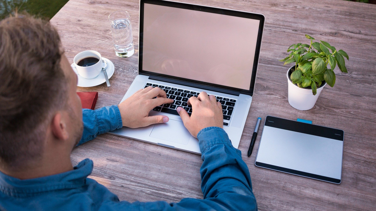 Viitorul muncii: doar 10% din angajați vor să se întoarcă la birou