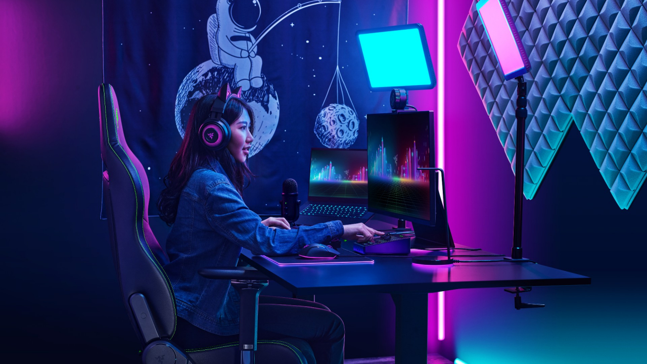 Razer oferă noi instrumente streamerilor: microfon, mixer și lumină