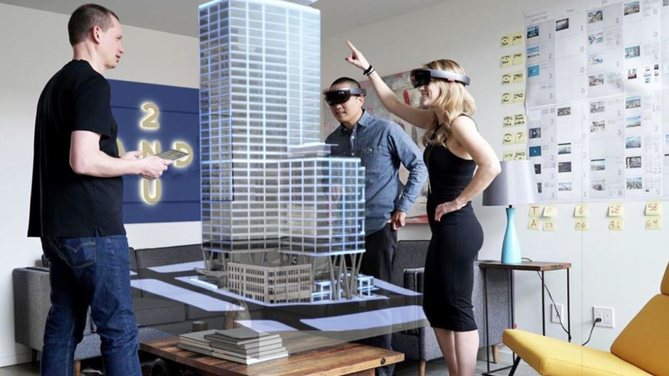 La ”plimbare” cu HoloLens printr-o clădire a viitorului din București