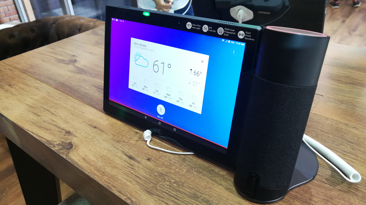 IFA 2017: Lenovo Home Assistant Pack aduce Amazon Alexa într-o tabletă
