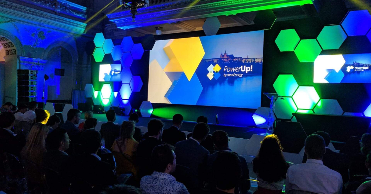 23 de startup-uri cu soluții în energie, în finala națională PowerUp!