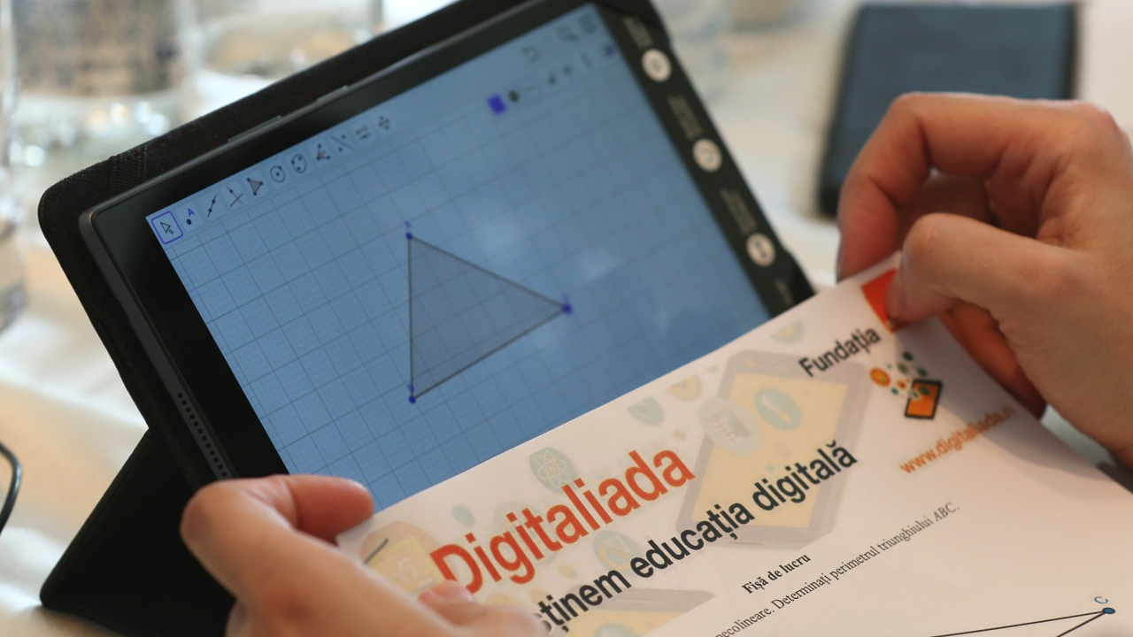 Digitaliada: 800 de noi resurse digitale educaționale gratuite pentru elevi