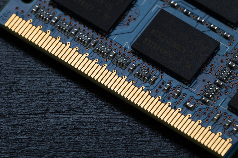 Cipuri de memorie de 10 atomi grosime: noul pas spre stocare infinită