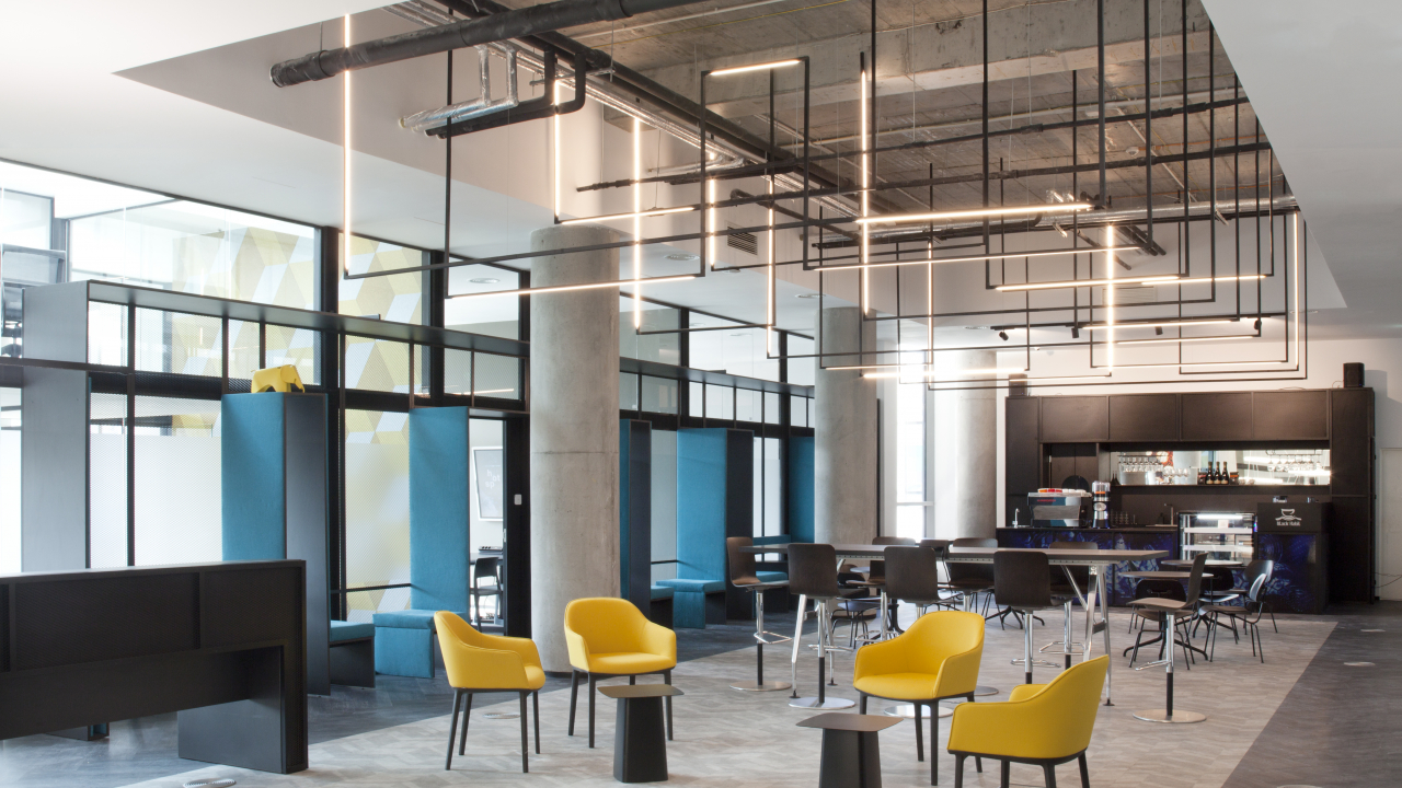 Black Habit Coffee: cafenelele de specialitate se mută în spații de coworking