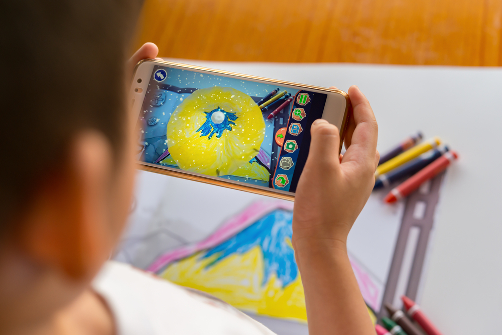 Introducere în realitate virtuală și augmentată pentru copii la RADAR