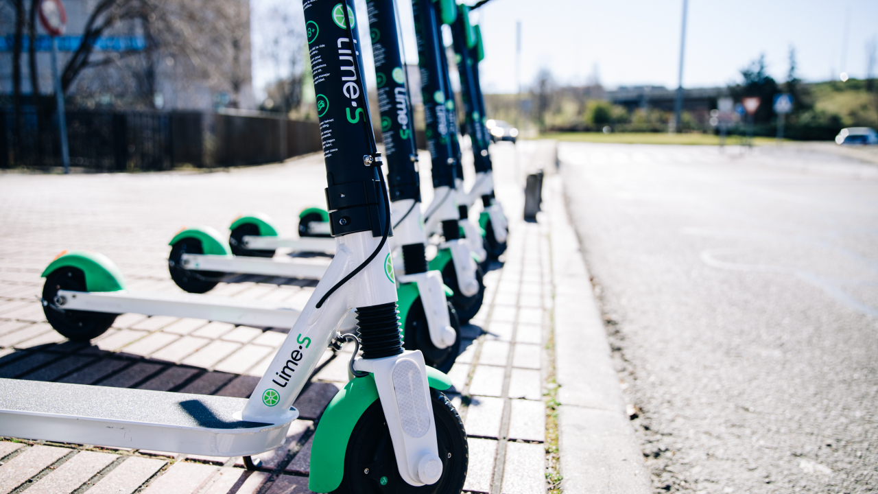 LimePass e abonamentul pentru navetiștii pe trotineta electrică în București