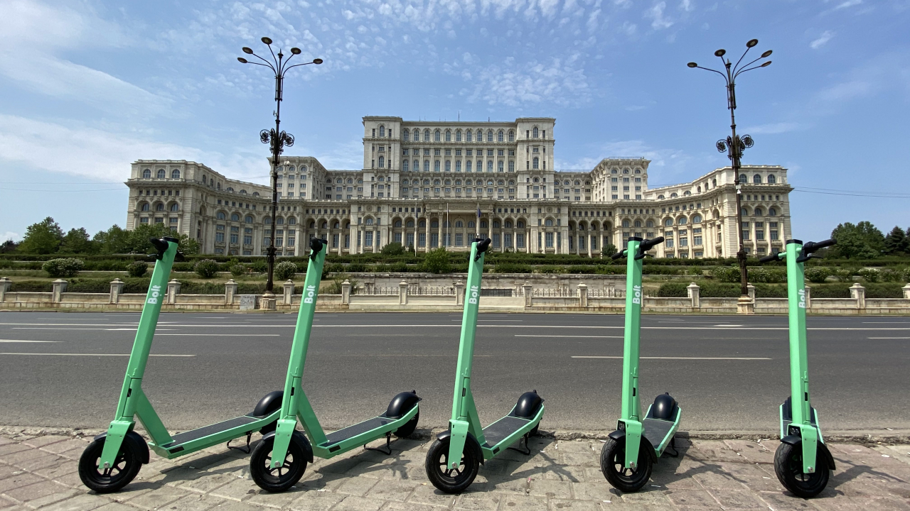 Bolt lansează trotinetele electrice în București. Sunt disponibile în aplicație