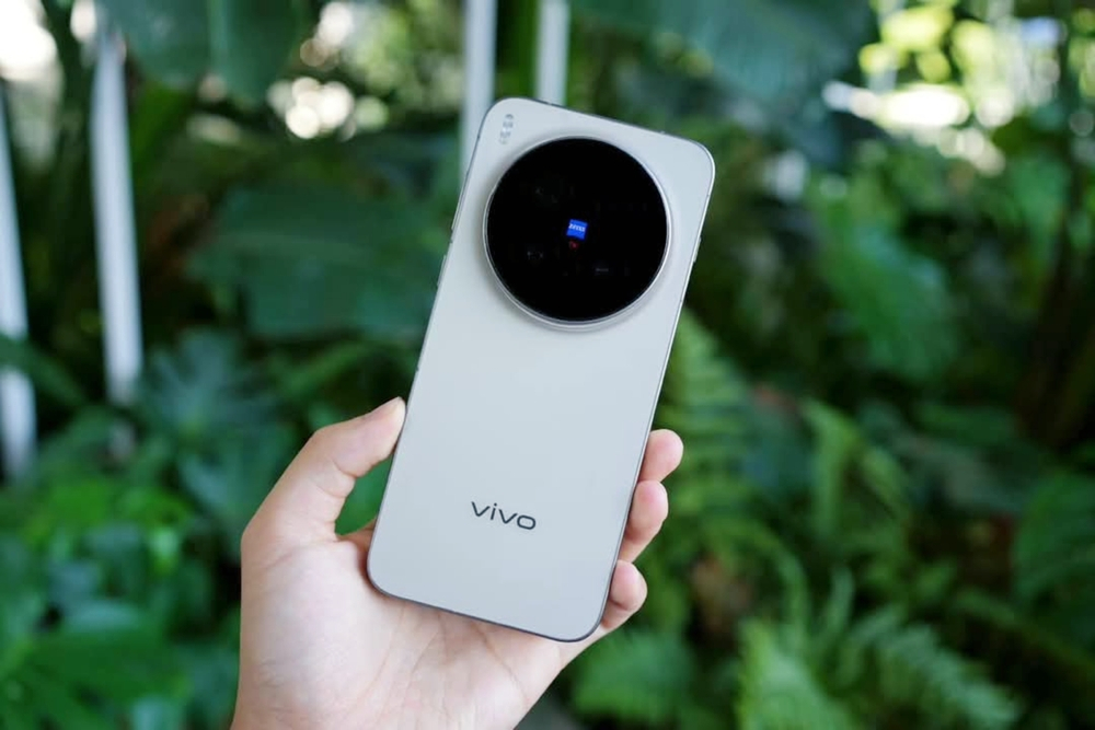 În imagine: vivo X300
