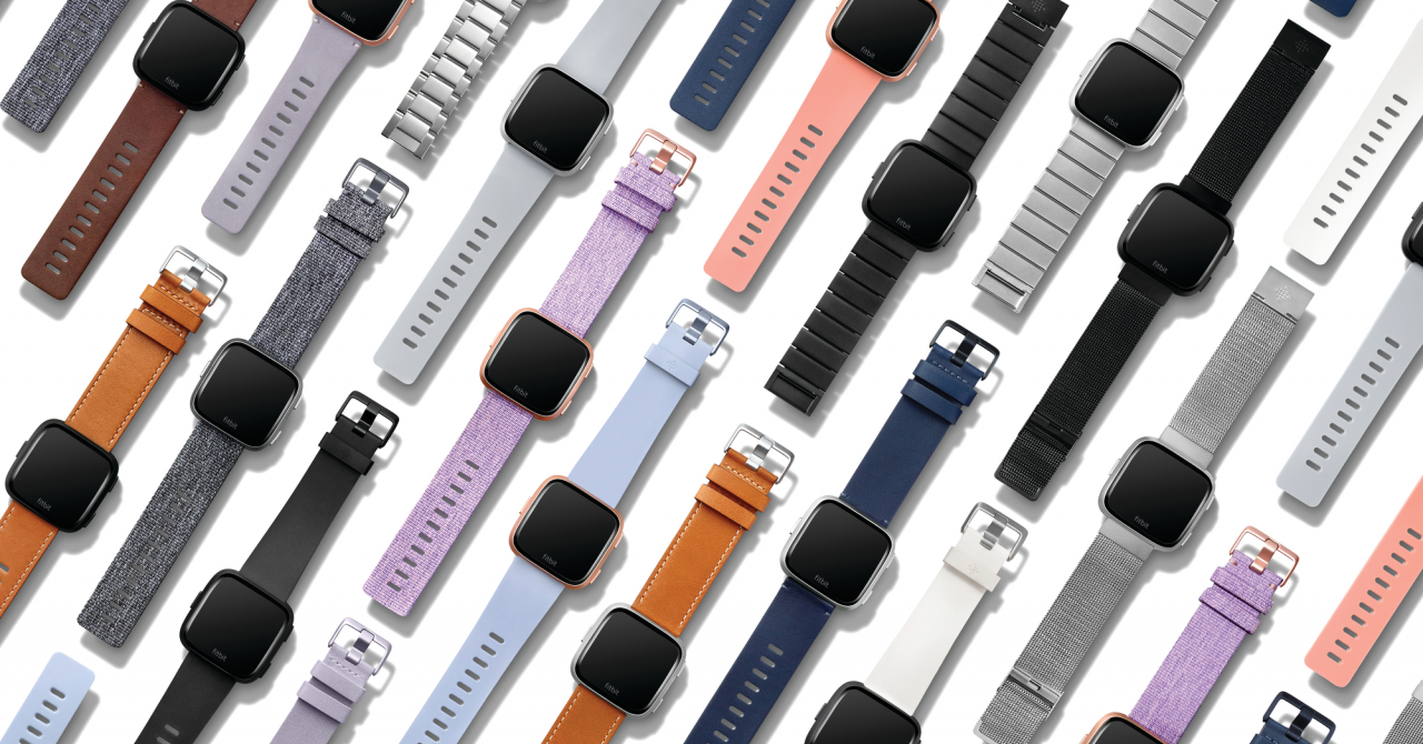 Smartwatch-ul Fitbit Versa, lansat în România: primele impresii