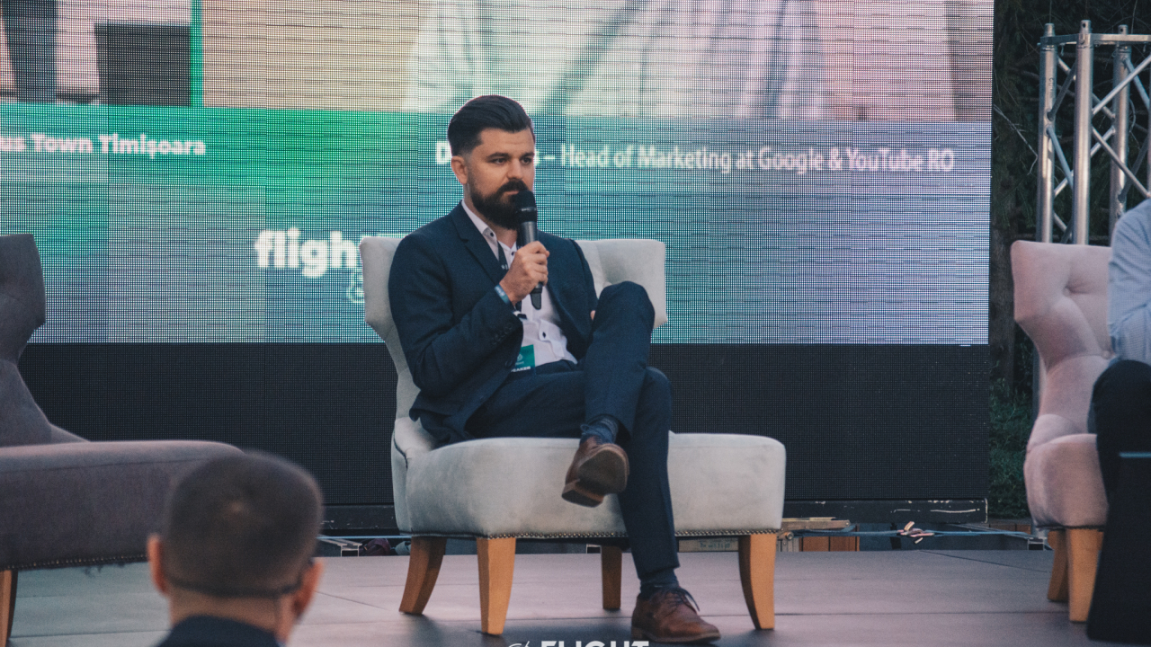 InsightOut Analytics, românii care găsesc viitorul afacerii tale în date