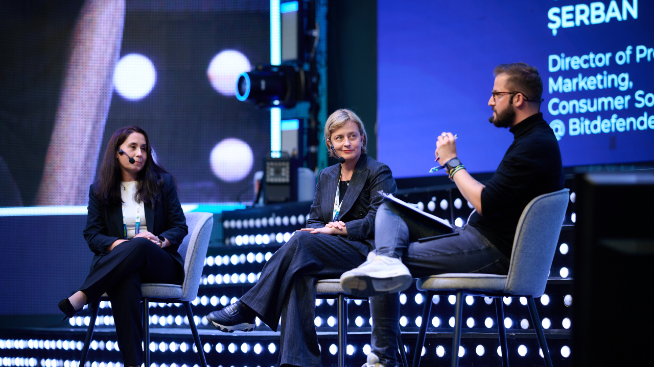 Cum construiești competențe de product marketing în era inteligenței artificiale