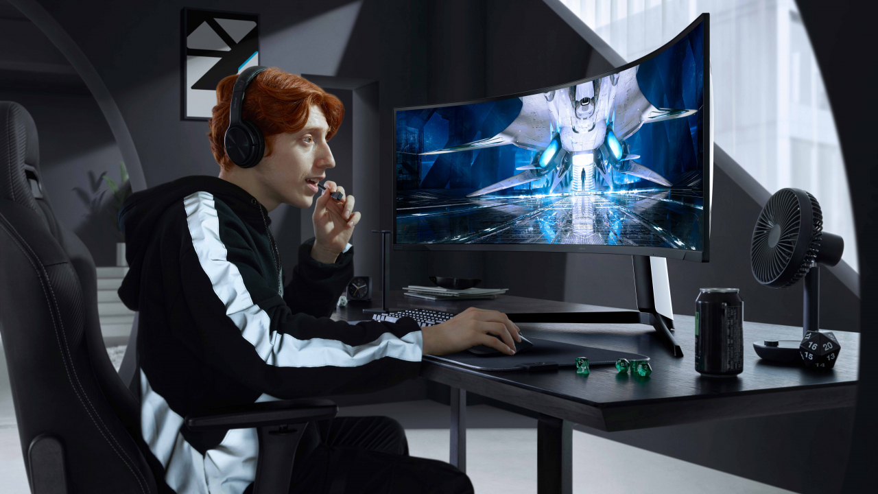 Odyssey Neo G9, monitor curbat cu mini LED de la Samsung. Visul oricărui gamer