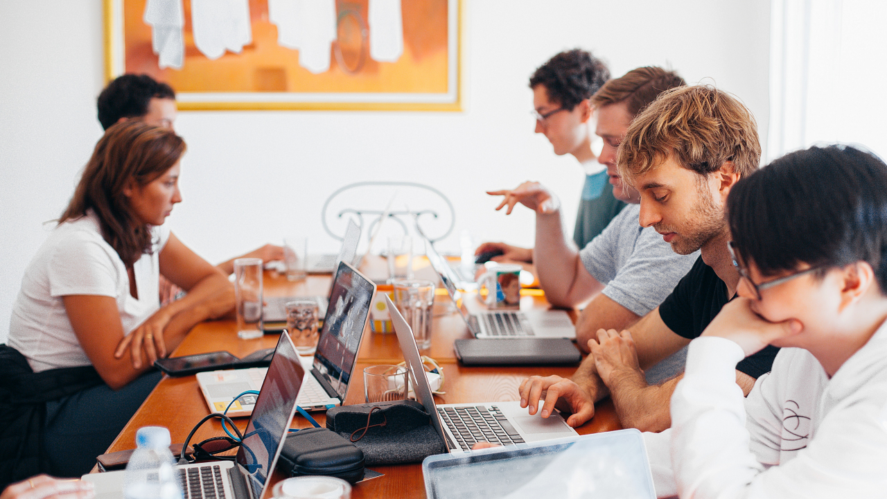 Ce este cultura companiei și cum o dezvolți